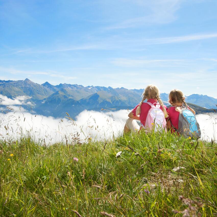 kids hiking summer in tyrol